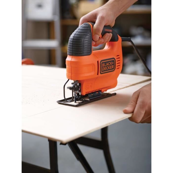 Black+Decker Sweeping Sweeping Shape Fire 520W KS701E-QS Variable speed at the trigger