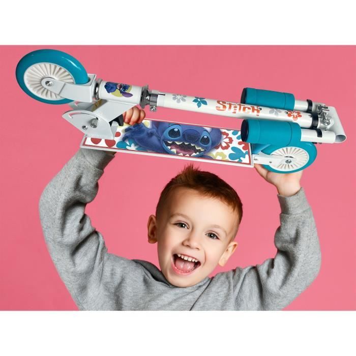 Foldable scooter - DISNEY - STITCH - Secure folding mechanism - Rear foot brake - Adjustable height