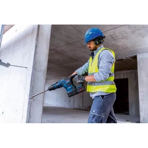 SDS Max GBH 18V-36 C cordless rotary hammer delivered in solo version, standard BOSCH box