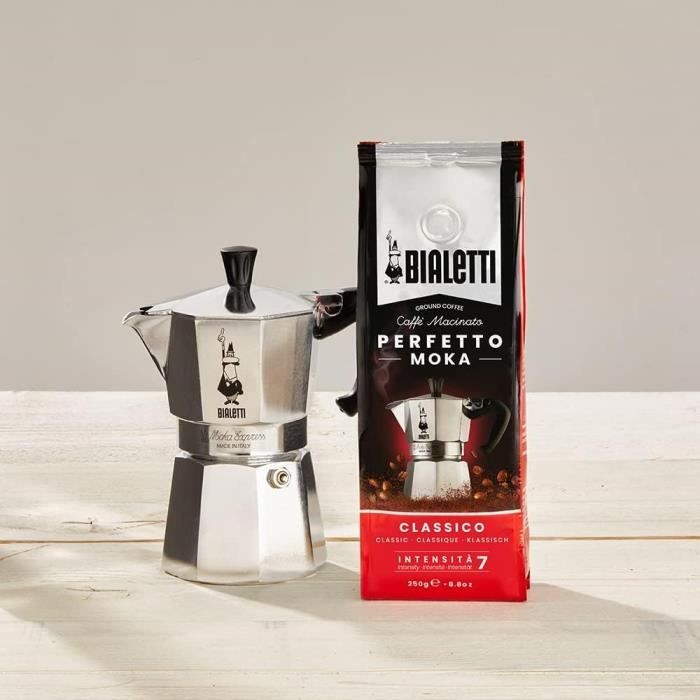 Italian coffee maker + 1 Perfetto Moka Classico coffee - BIALETTI - MOKA - 3 cups - 0.30 L - Pack of 250 g - Silver