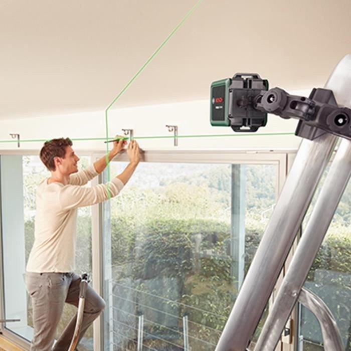 Bosch Cross Line Laser - Quigo + (7 m range, supplied with batteries, 1.1 m tripod and case)
