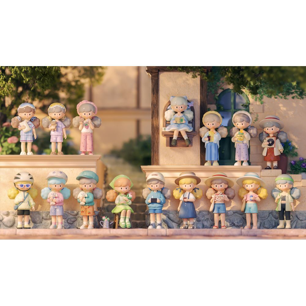 Molinta Minor Holiday assorted surprise figure