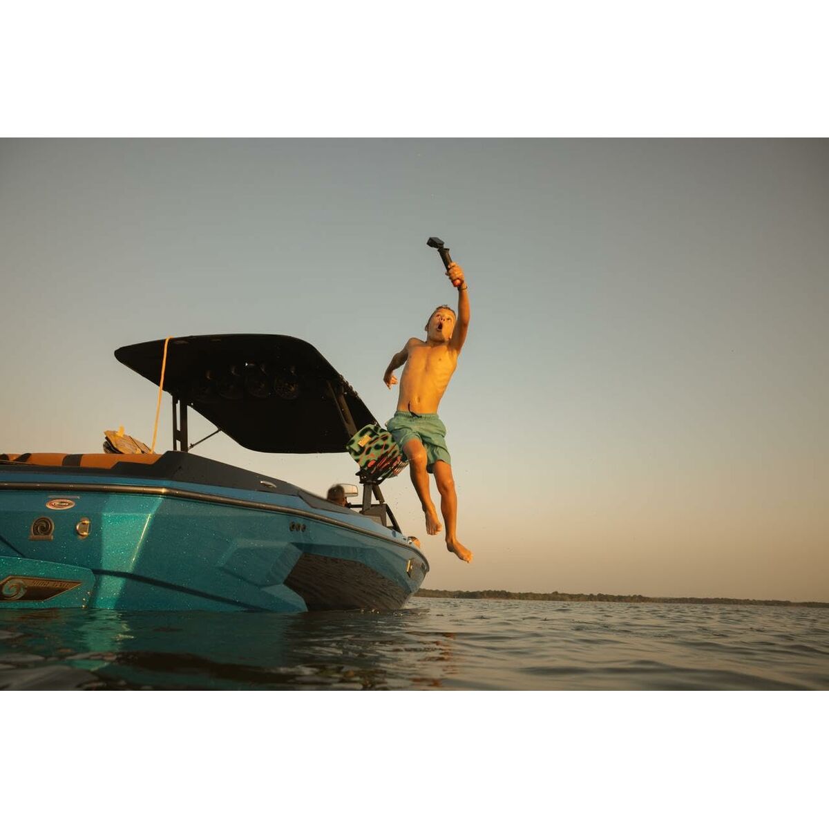 V2H4D9B1CAA548859B26318E41F3ED73328R6994016P8