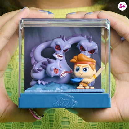Collectible Figures - DISNEY - Movie Moments - 2 Figures, 1 Diorama, 1 Background Card, 10 Collectible Scenes