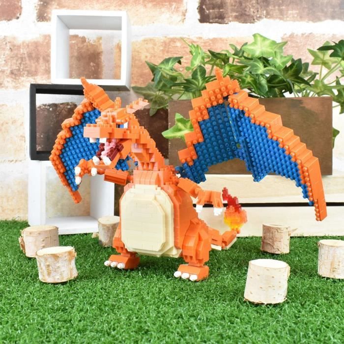 Pokémon Charizard Figure - BANDAI - Nanoblock - 860 Piece Brick Figure - Construction Kit - NBPM80