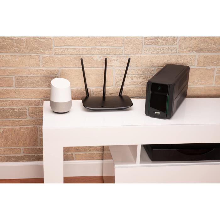 APC - APC Easy UPS BVX Series BVX700LI - UPS - 700VA