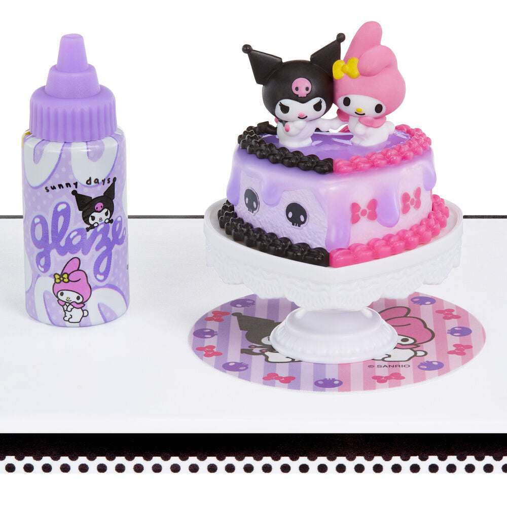 Hello Kitty Miniverse Make It Mini series 2 assorted surprise capsule