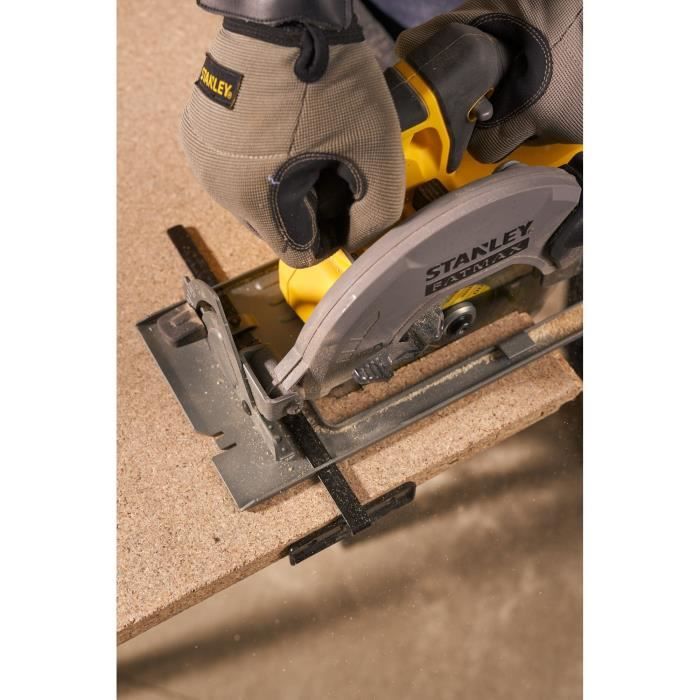 165mm Circular Saw - 18V - 16mm Bore, 4000 rpm - V20 Range - STANLEY FATMAX, SFMCS500M1S-QW