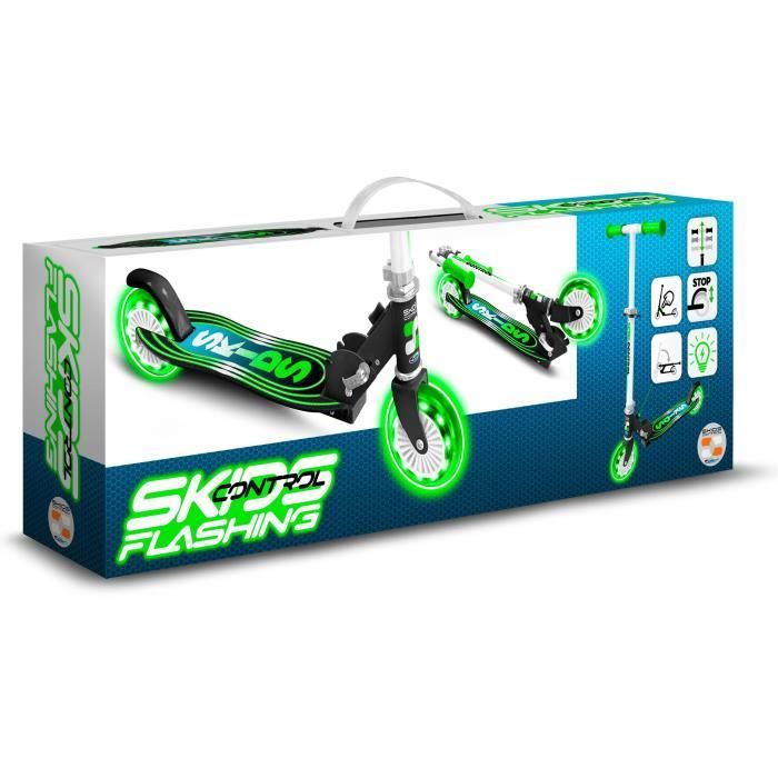 STAMP SKIDS CONTROL folding scooter with light wheels