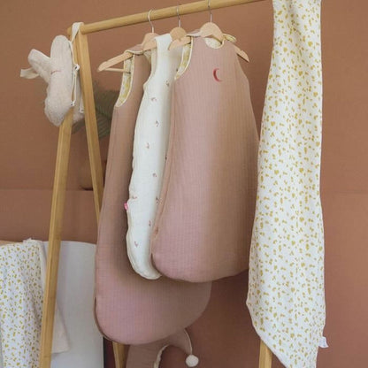 V5HECAA173D21D394361556CE2627AD97AAR5774121P4