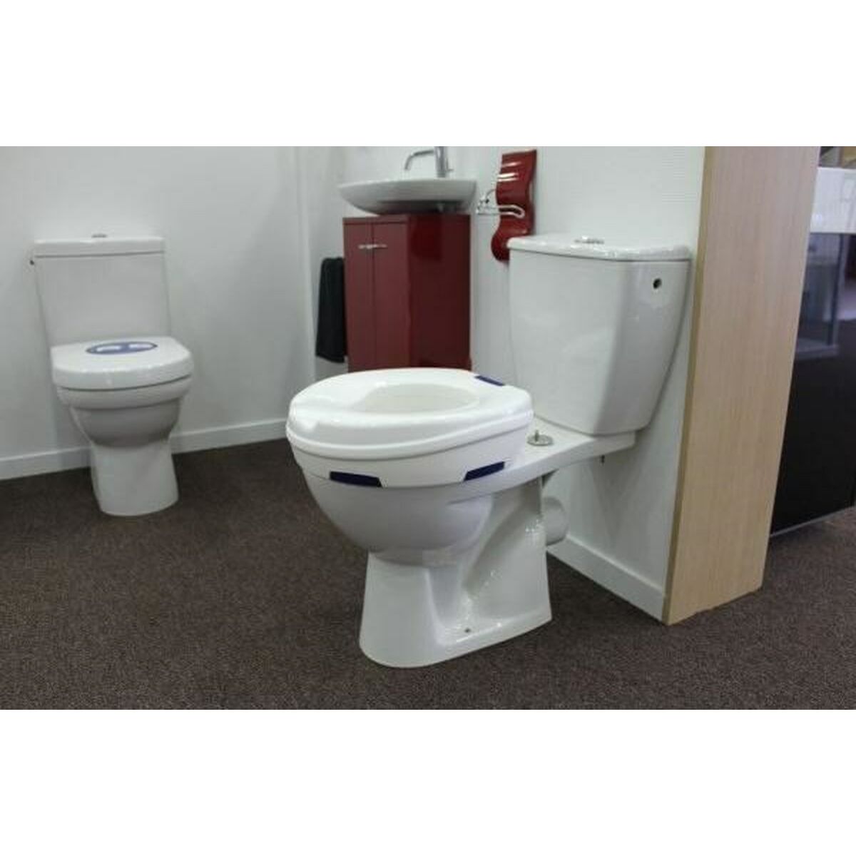 V8HBBC8179A9F831A78FB188BF4B6AA3FA8R6408831P3