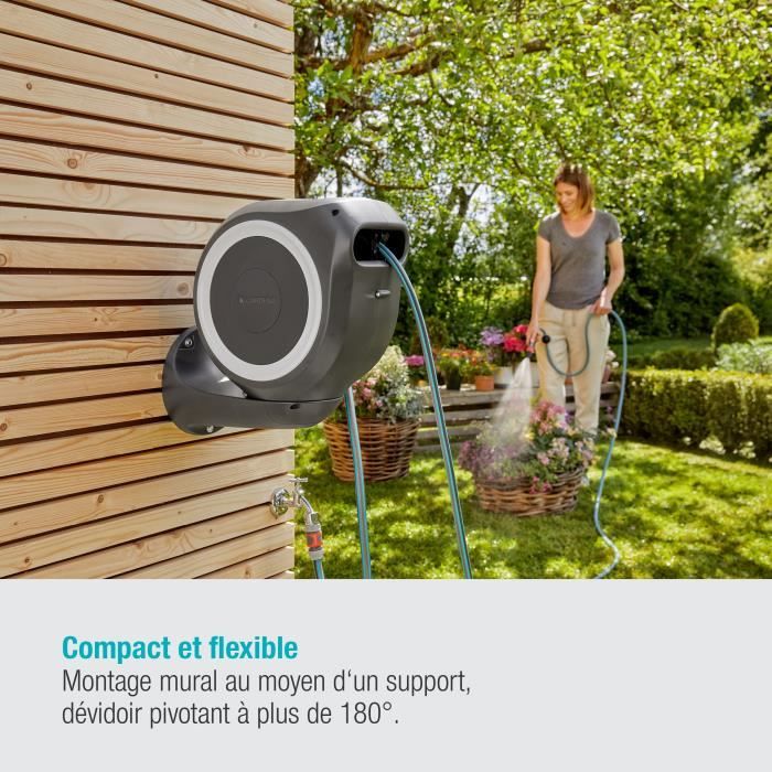 GARDENA RollUp S 15 m wall-mounted automatic hose reel