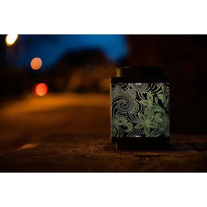 Solar lantern - GARDEN ID Attract - Green 11 x 11 h15 cm - 6 to 8 hours autonomy - Mobile - On/off button.