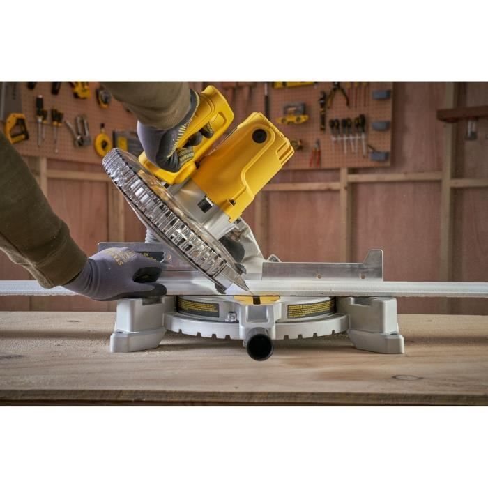 254 mm radial arm saw - 1650W - 30 mm bore, 0-4800 rpm - STANLEY FATMAX, SM1650-QS