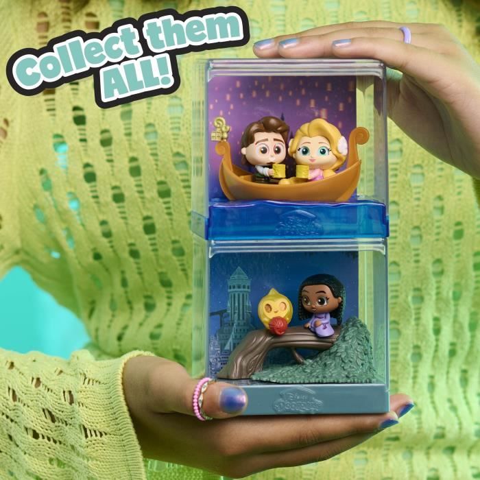 Collectible Figures - DISNEY - Movie Moments - 2 Figures, 1 Diorama, 1 Background Card, 10 Collectible Scenes