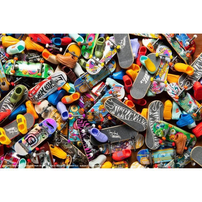 Box of 4 Tony Hawk Finger Skates and Shoes - Hot Wheels HGT84