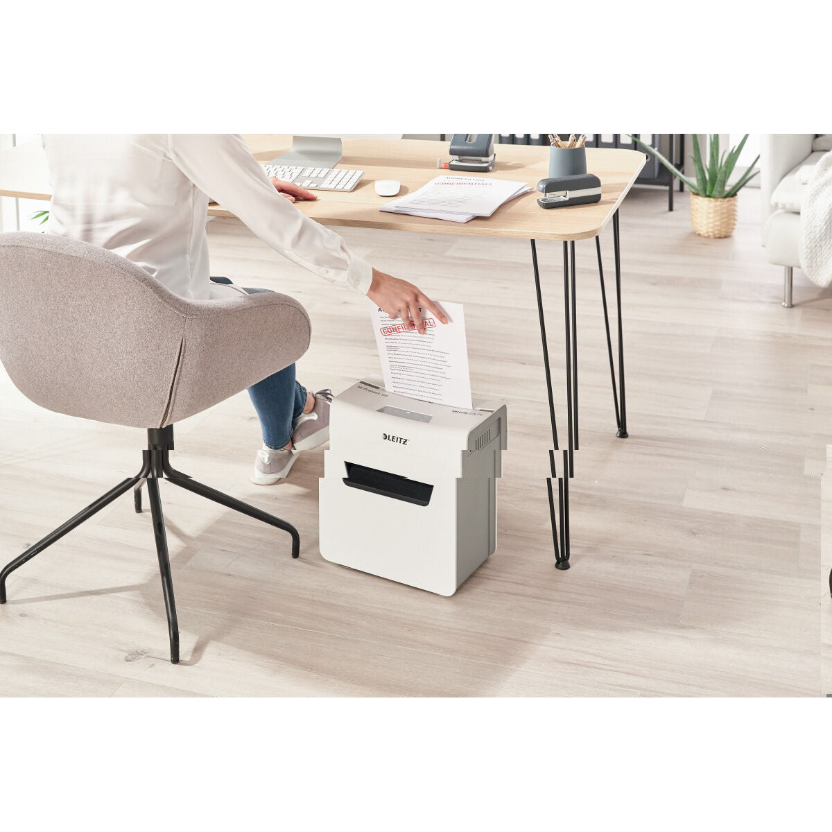 V5H83E818BD4999EB6162C6A853DFC37B15R5466689P5