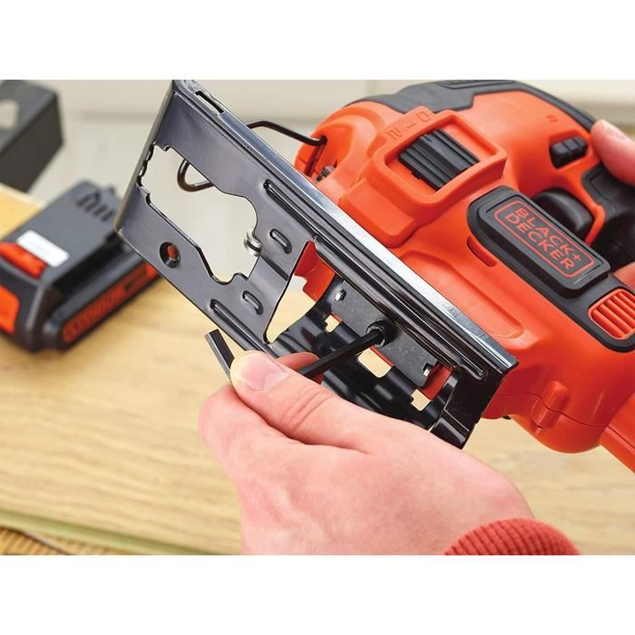 Black+Decker Wireless Sauty Scope 18 V BDCJS18N-XJ with 1 18W wood blade, delivered without battery