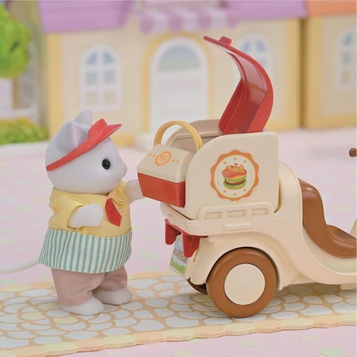 SYLVANIAN FAMILIES Food Playset - Hamburger Stand - Papa Cat Latte and Scooter