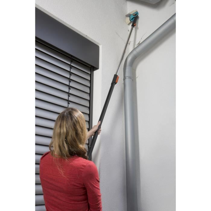 GARDENA Combisystem Wolf Head Broom - Non-Slip Handle