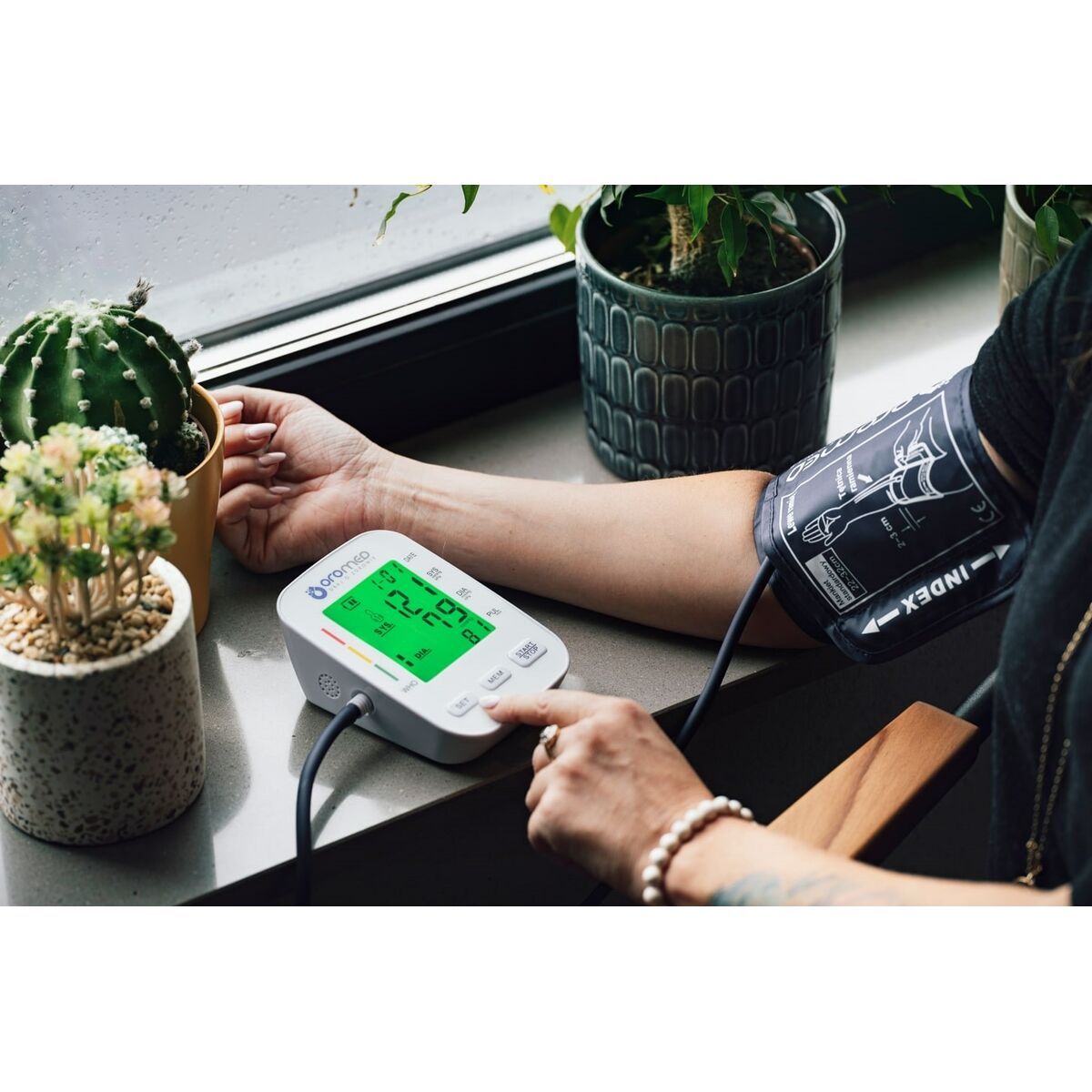 V4H892DD5BE8934CAD58B8A4666ABB2703BR4879233P5