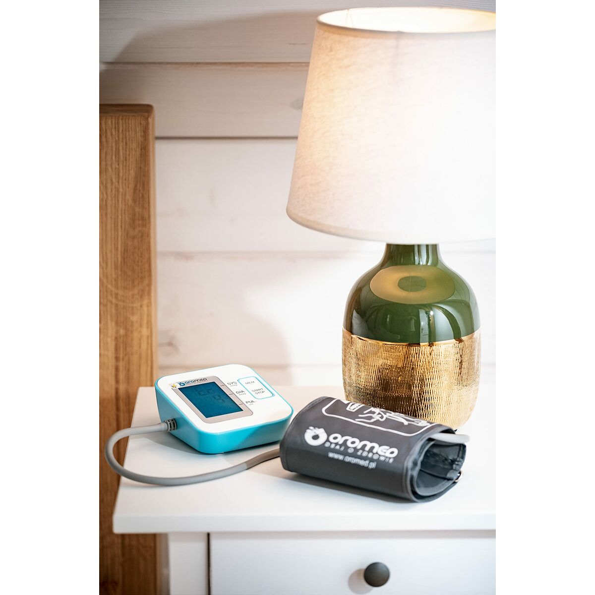 V8HF44B05DC3B422DE0C49447F07DF20C05R3735724P4