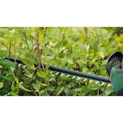 UniversalHedge Cut 18-55 cordless hedge trimmer with 2 Bosch batteries