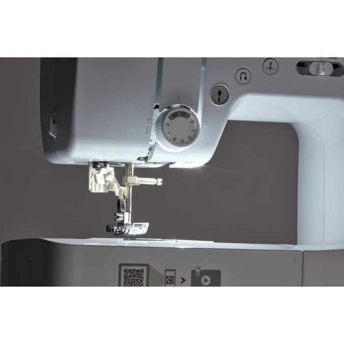 BROTHER FS40s Electronic sewing machine-40 stitches-Needle threading system-LCD display-Selection keys-Free arm