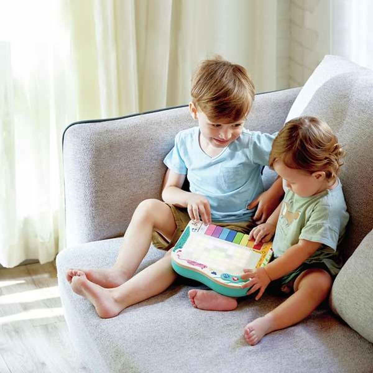 V2HA053ACAFBC8DCC4A03E00FD744C94A3DR7496826P7