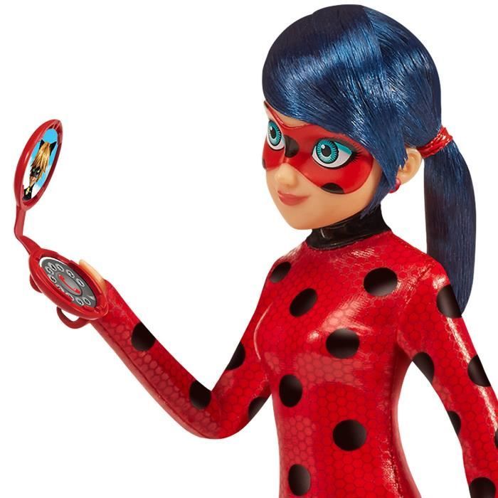BANDAI - Miraculous Ladybug - 26 cm fashion doll - Ladybug with her phone - New vinyl effect costume - P50028
