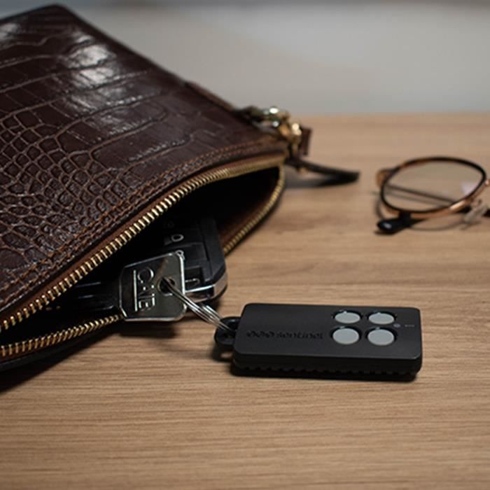 SCS Sentinel - 4 -channel gate remote control with COBEST CODE TURNING - RACE 50M - AAM0121