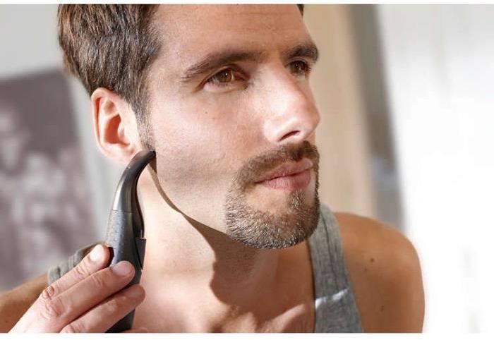 PHILIPS MG1100 / 16 Precision trimmer with 3 beard and mini razor clogs - battery operated