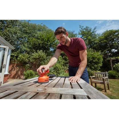 BLACK & DECKER Eccentric sander -230 watts