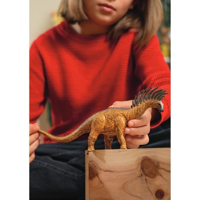Figurine - SCHLEICH - Bajadasaurus - Dinosaurs - For Children aged 5 and over - Outdoor use