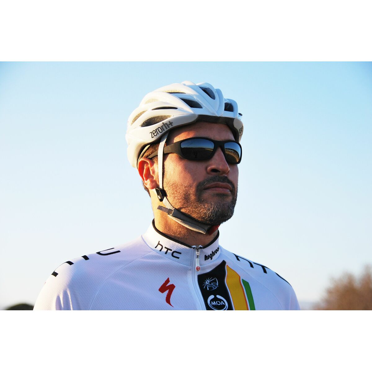 V3HF4062E57B1DCD146484966E0641690B0R6639761P9