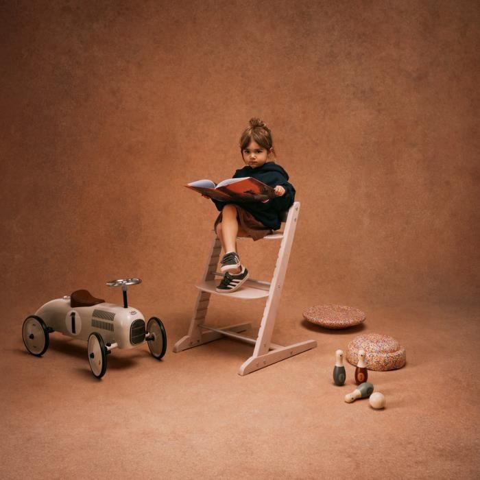 CYBEX IRIS High Chair - Wood - Stunning Black