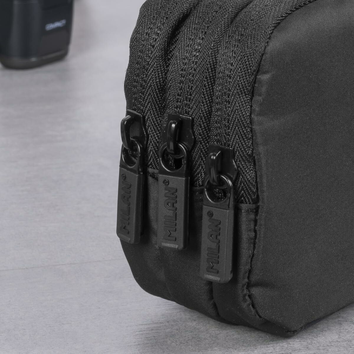 V3HD96FD932F6F14CD2F9076D188864AFC4R6286361P6