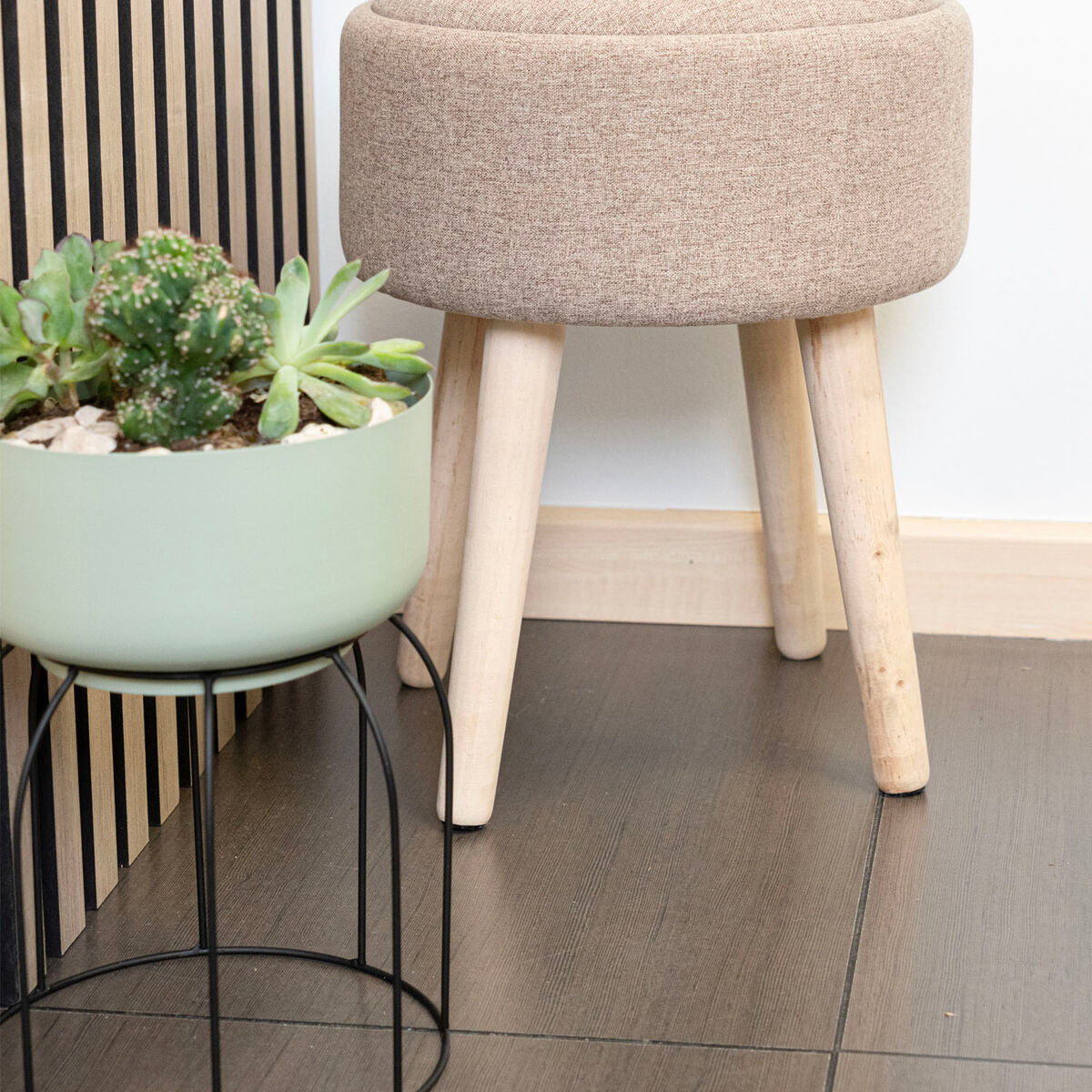 V4H66C1176270822F0845AF9E1402A026E1R5315069P5