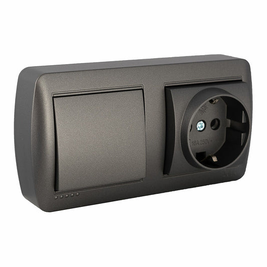 V4H8219069F944BF94D4D100B2F8BA8C8C2R4387843P1