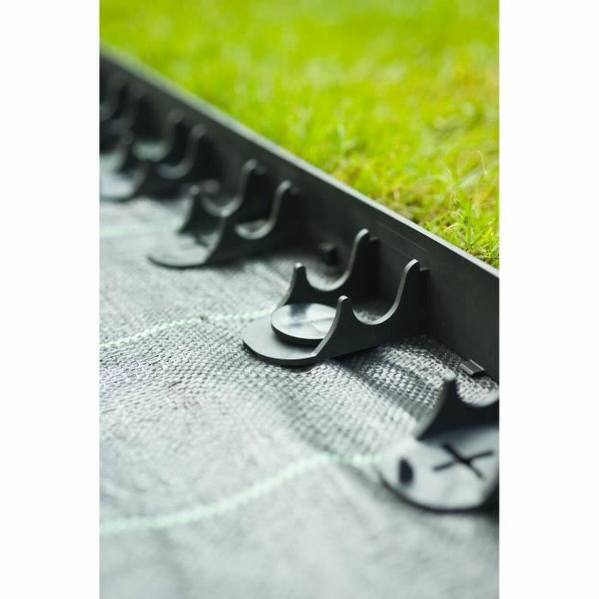 V2H2F0A03358443A50D6269908F6873281CR7430780P6