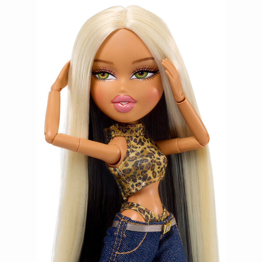 Bratz Lola Indigo doll