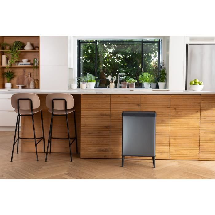 Floor-standing bin - VERTO - CURVER - Touch opening - 54 L - Pearl grey