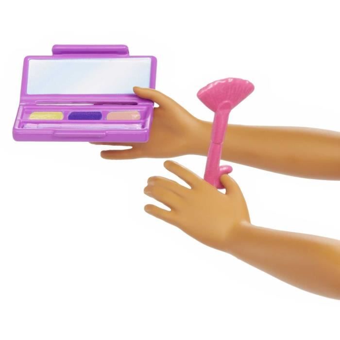 Barbie-Barbie Makeup Artist-Doll with Accessories HKT66