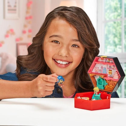 BANDAI - Miraculous Ladybug - Mini universe Chibi Boulangerie - Mini figurines Marinette and Adrien included - P50551