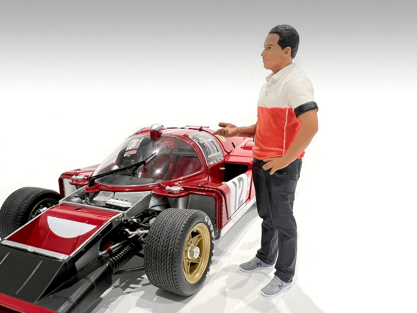 "Race Crew" Figure #4 for 1/18 scale models by American Diorama