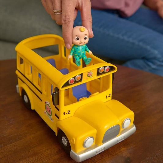 BANDAI Cocomelon - Musical school bus