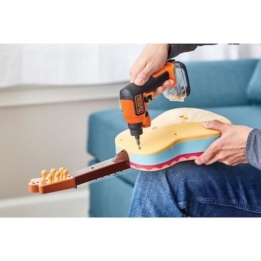 BLACK & DECKER BDCSFS30C-QW Cordless Screwdriver - 3.6 V - Black