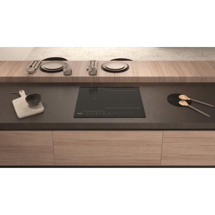 HOTPOINT HB2760BNE - Induction hob - 3 zones - 7200W total - L 59 cmX D 51 cm - Black