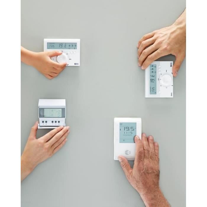 DELTA DORE Deltia 8.33 wireless radio control unit with 1 to 3 zones