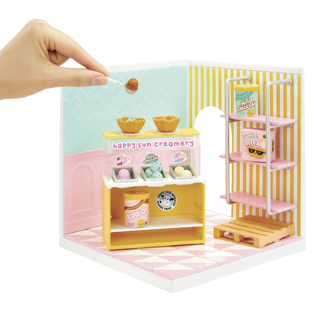 Miniverse Make It Mini Spaces Ice Cream Parlour playset
